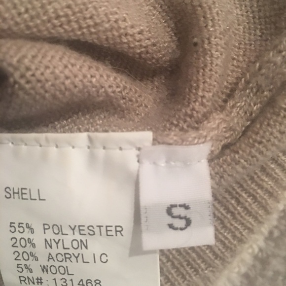 Decker sweater. - Picture 4 of 4